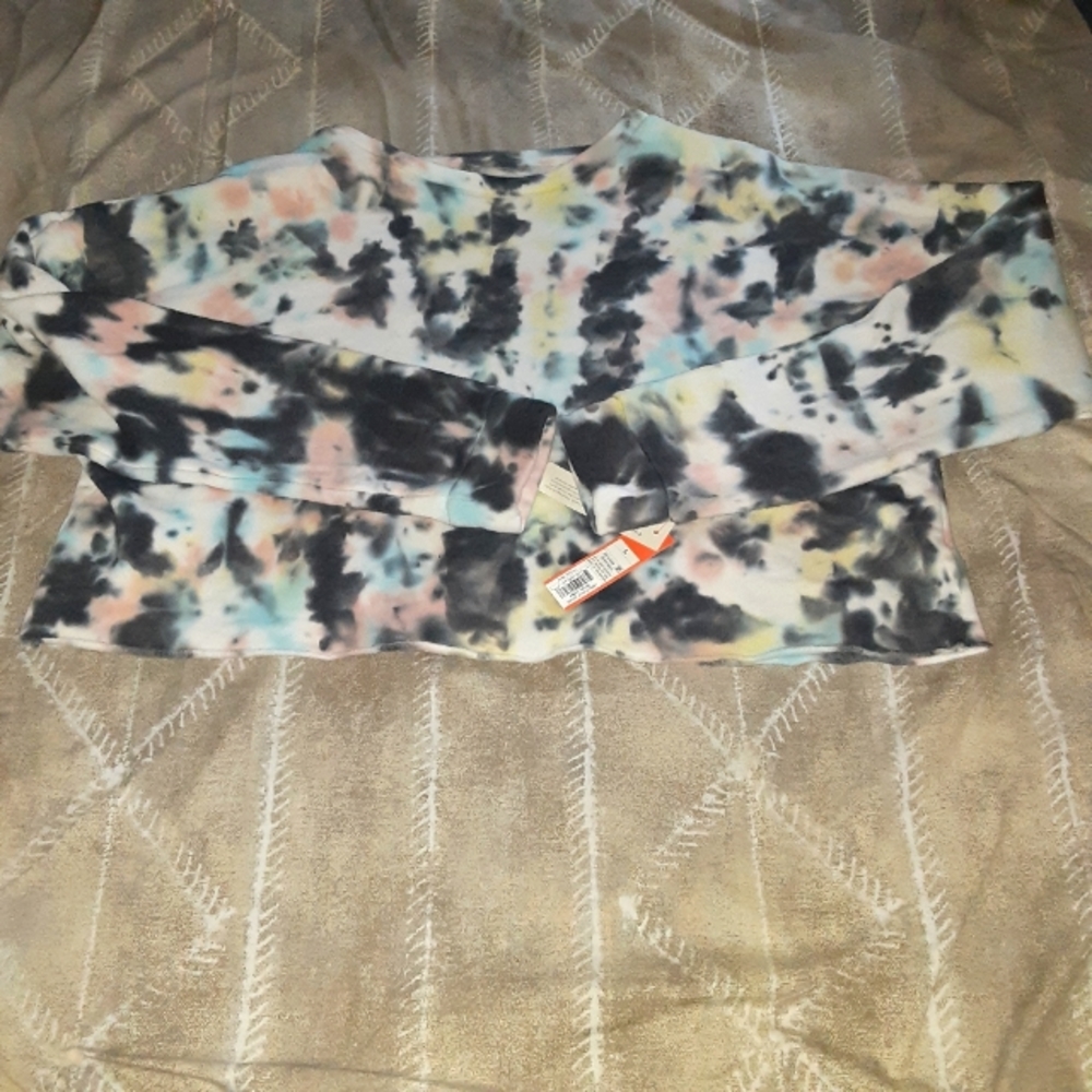 Colsie tie-dyed cropped sweater